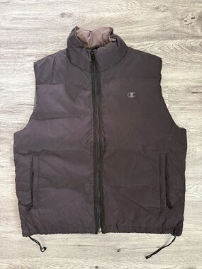 VTG Champion Men's Black Puffer Vest